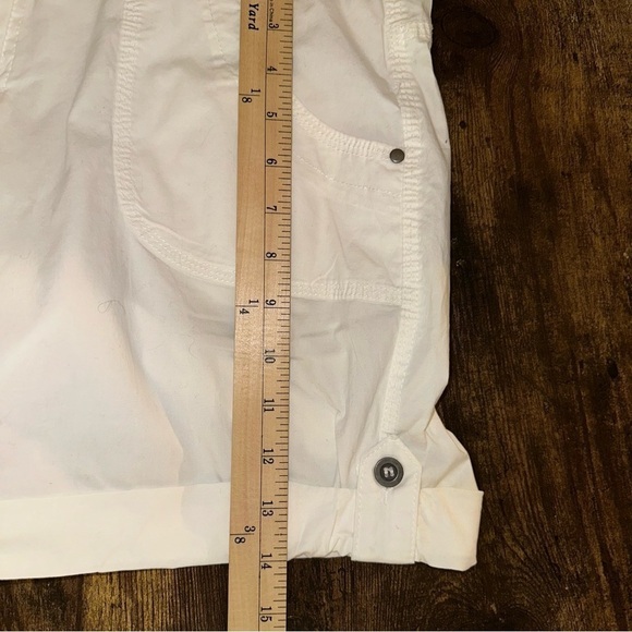 Purple & More Women's Size 14 White Button Zip Close Short - Picture 9 of 10